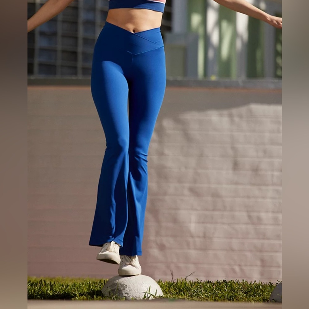 OFFLINE By Aerie Real Me High Waisted Crossover Flare Legging